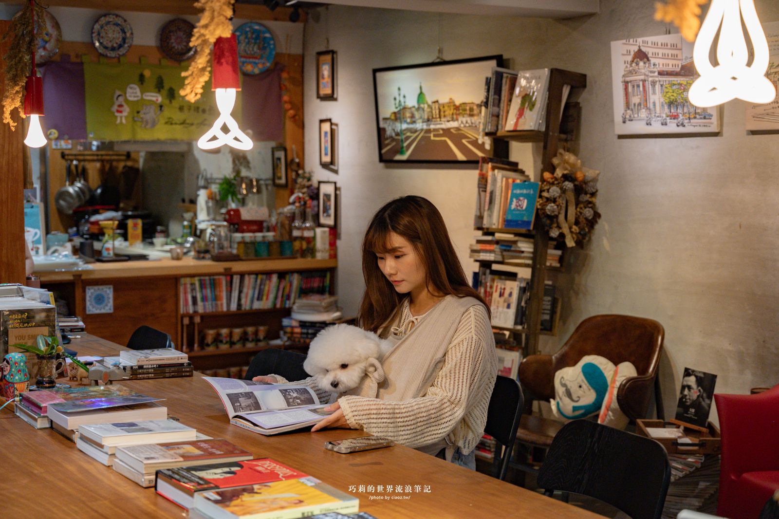 【台中西區景點】尋味台中：漫步五權西六街聚落『mellow yellow』法式早午餐、可愛店狗『8豆珈琲』、『巷子裡的魚』隱藏版獨立書店｜工策會4大主題電子地圖一日遊 @巧莉的世界流浪筆記
