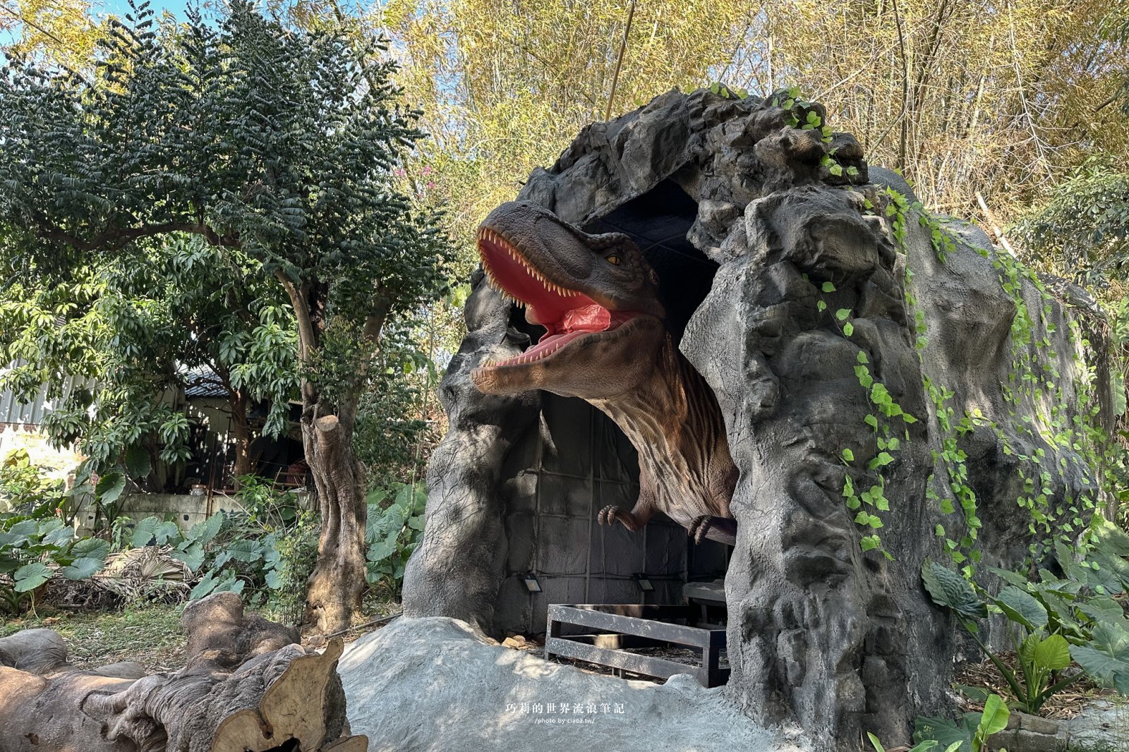 全台唯一！帶著狗狗坐「空中漂漂河」、看恐龍，百果山探索樂園2026最新門票收費方式懶人包｜彰化員林景點 @巧莉的世界流浪筆記