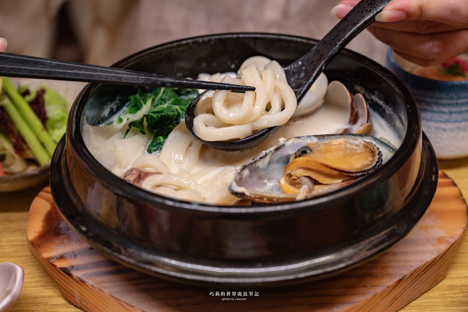 千汌 にほんりょうり｜平日限定濃郁豆乳鍋，連毛孩都有專屬免費玉子燒！台中最寵毛孩的高質感寵物友善日本料理 @巧莉的世界流浪筆記