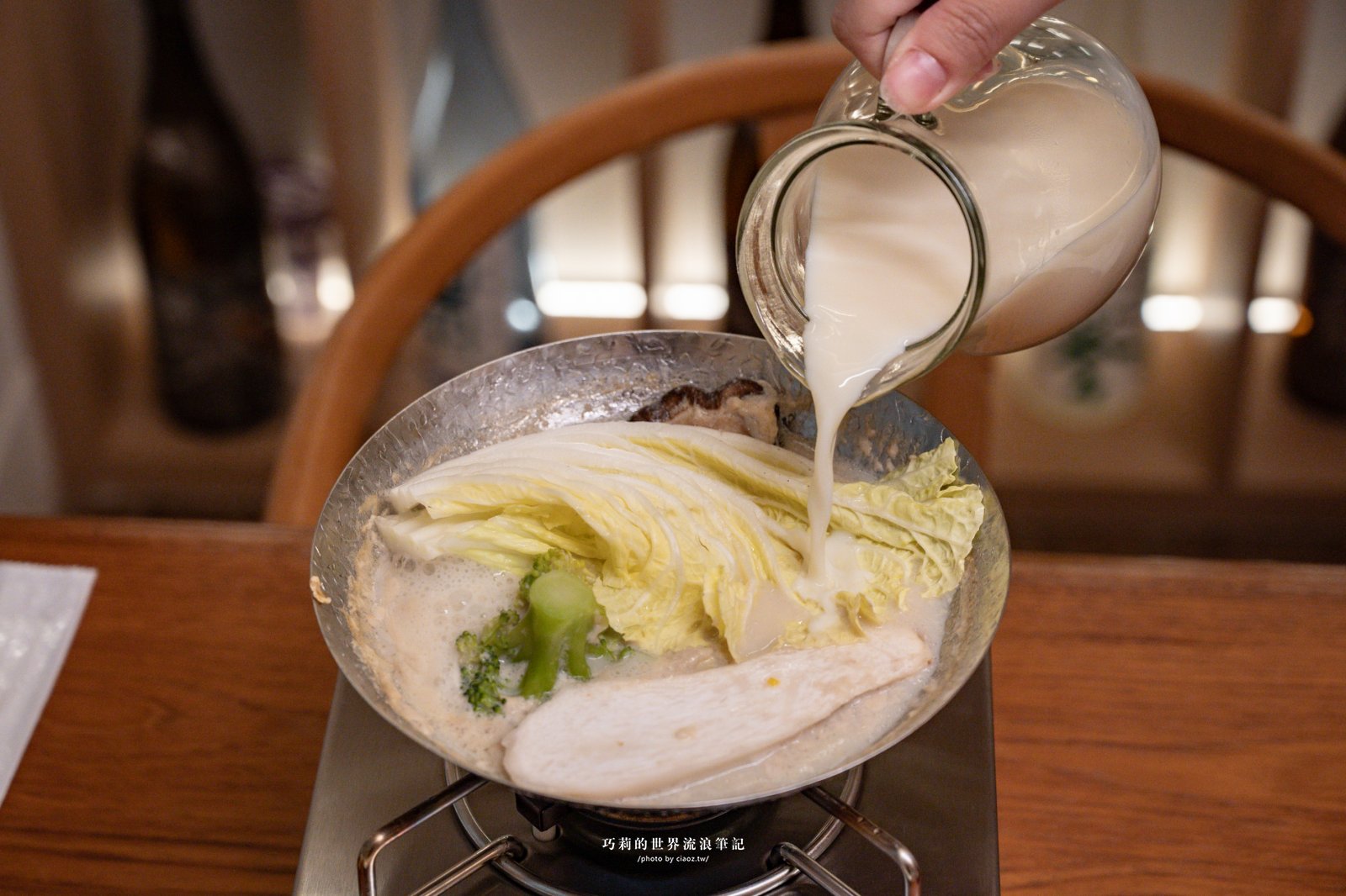 千汌 にほんりょうり｜平日限定濃郁豆乳鍋，連毛孩都有專屬免費玉子燒！台中最寵毛孩的高質感寵物友善日本料理 @巧莉的世界流浪筆記