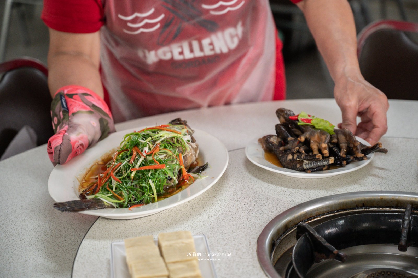 台中南屯隱藏版美食｜廣式養生功夫雞：來自廣東媽媽的手路菜，超強椰子雞湯香氣滿分！ @巧莉的世界流浪筆記