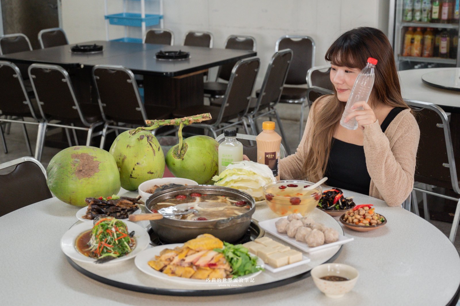 台中南屯隱藏版美食｜廣式養生功夫雞：來自廣東媽媽的手路菜，超強椰子雞湯香氣滿分！ @巧莉的世界流浪筆記