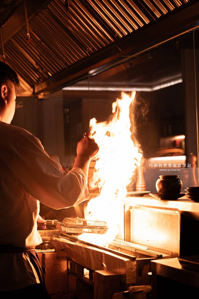 台中北屯推薦「橫濱燒鳥達磨」！日本70年《串焼きだるま》海外首店，直火細控炭火香，台中就能吃到！ @巧莉的世界流浪筆記
