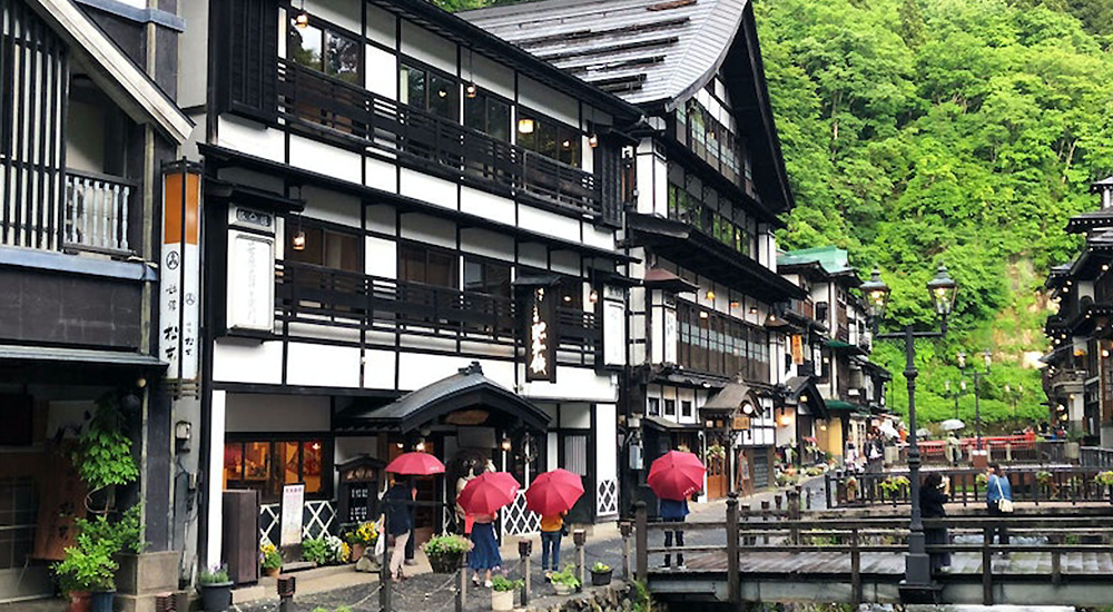 【日本溫泉百選】銀山溫泉住宿地圖12家｜住一晚再去藏王樹冰，深入感受大正年代的浪漫氣息 @巧莉的世界流浪筆記