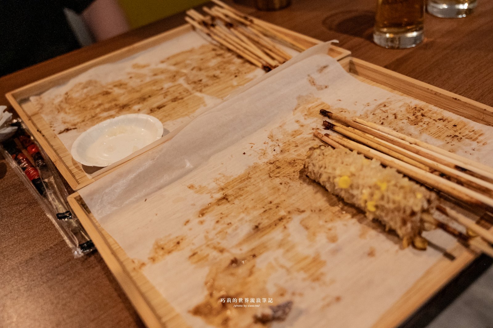 台中宵夜新選擇『蜜醬燒烤精誠店』全台唯一蜂蜜串燒配生啤，30元起平價燒烤還有飲料喝到飽！ @巧莉的世界流浪筆記