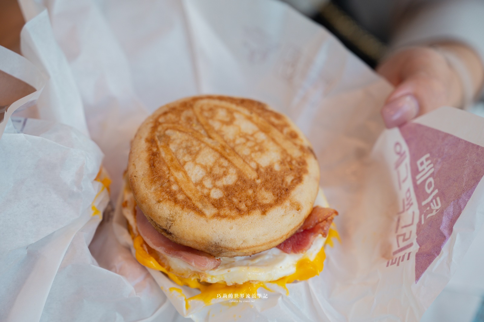 最好吃的麥當勞早餐強勢回歸！McGriddles鬆餅漢堡 @巧莉的世界流浪筆記