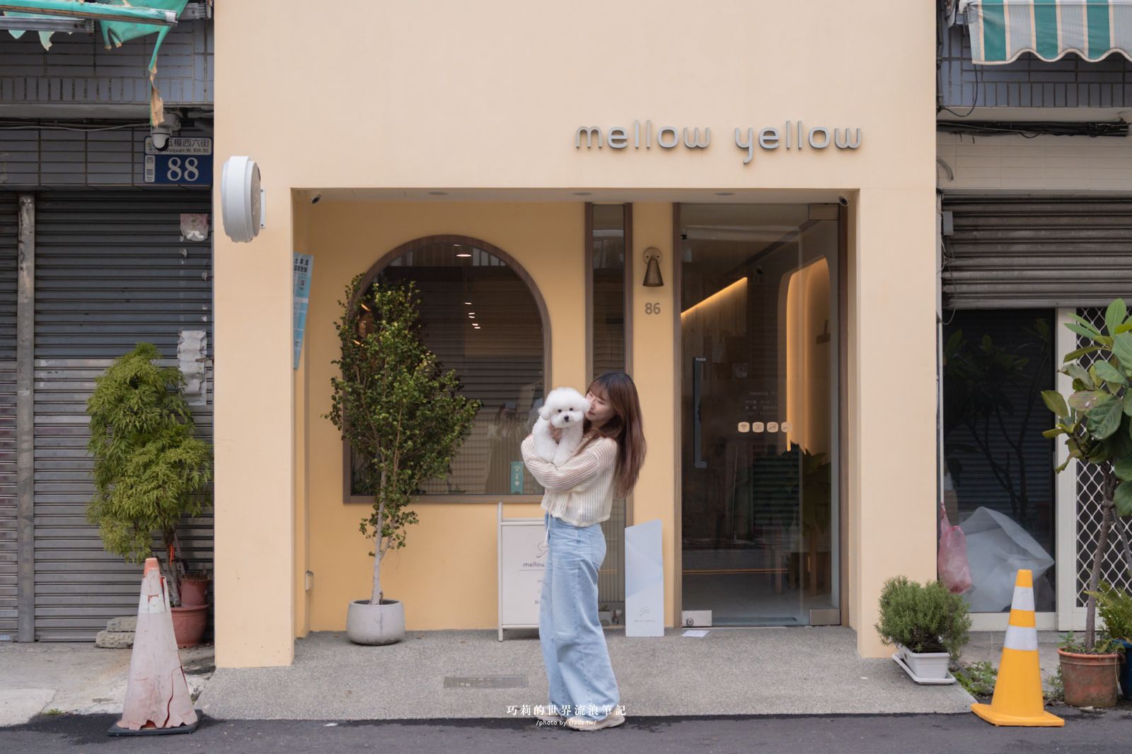 【台中西區景點】尋味台中：漫步五權西六街聚落『mellow yellow』法式早午餐、可愛店狗『8豆珈琲』、『巷子裡的魚』隱藏版獨立書店｜工策會4大主題電子地圖一日遊 @巧莉的世界流浪筆記