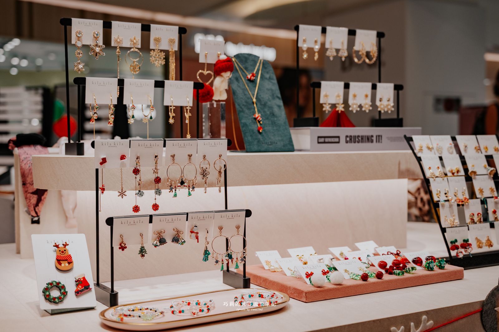 桃園大江購物中心2025年規模最大改裝開箱：吃喝玩樂買，拍照打卡＋美食甜點＋免費停車，從早逛到晚也不累！ @巧莉的世界流浪筆記