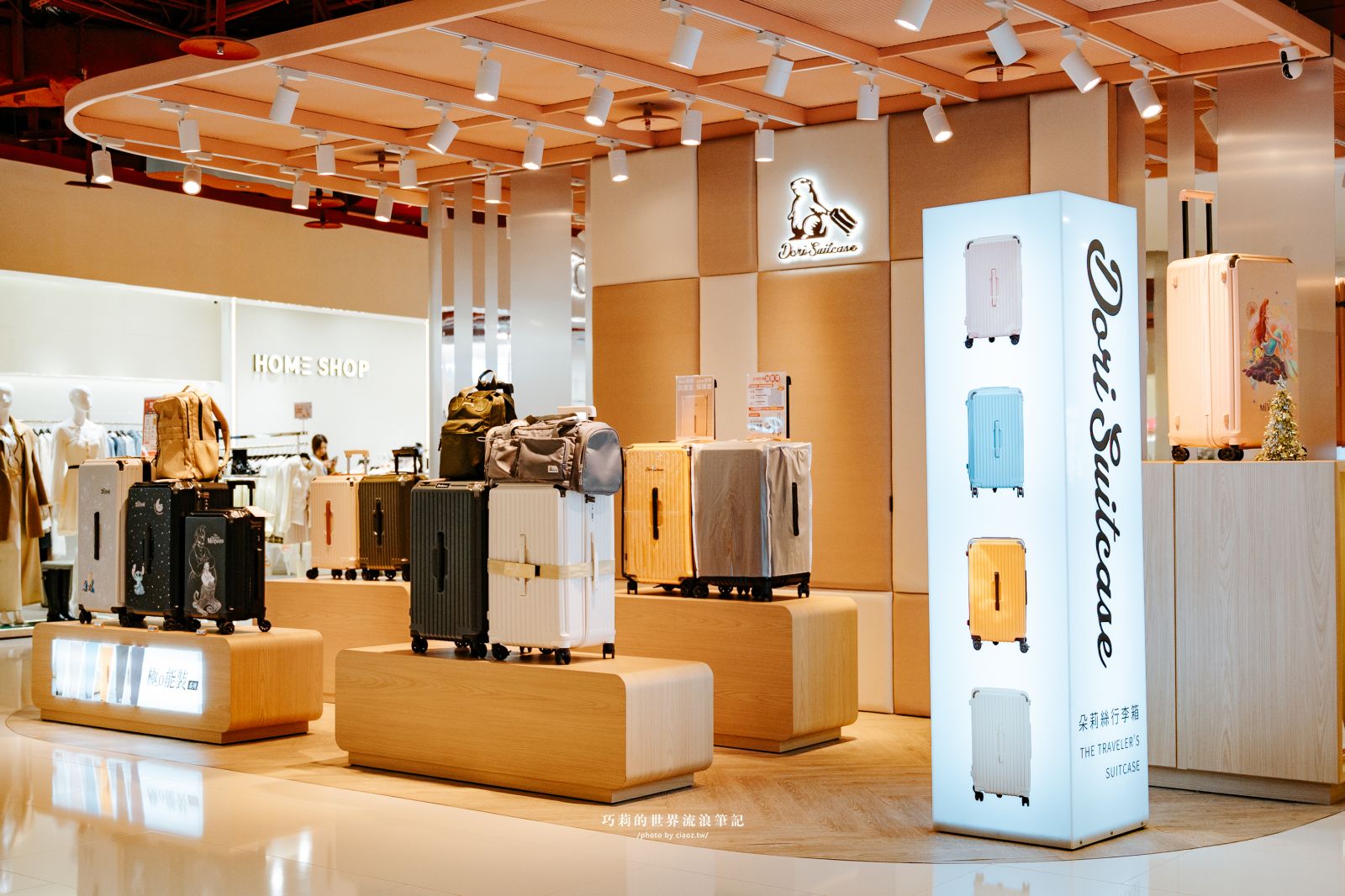 桃園大江購物中心2025年規模最大改裝開箱：吃喝玩樂買，拍照打卡＋美食甜點＋免費停車，從早逛到晚也不累！ @巧莉的世界流浪筆記