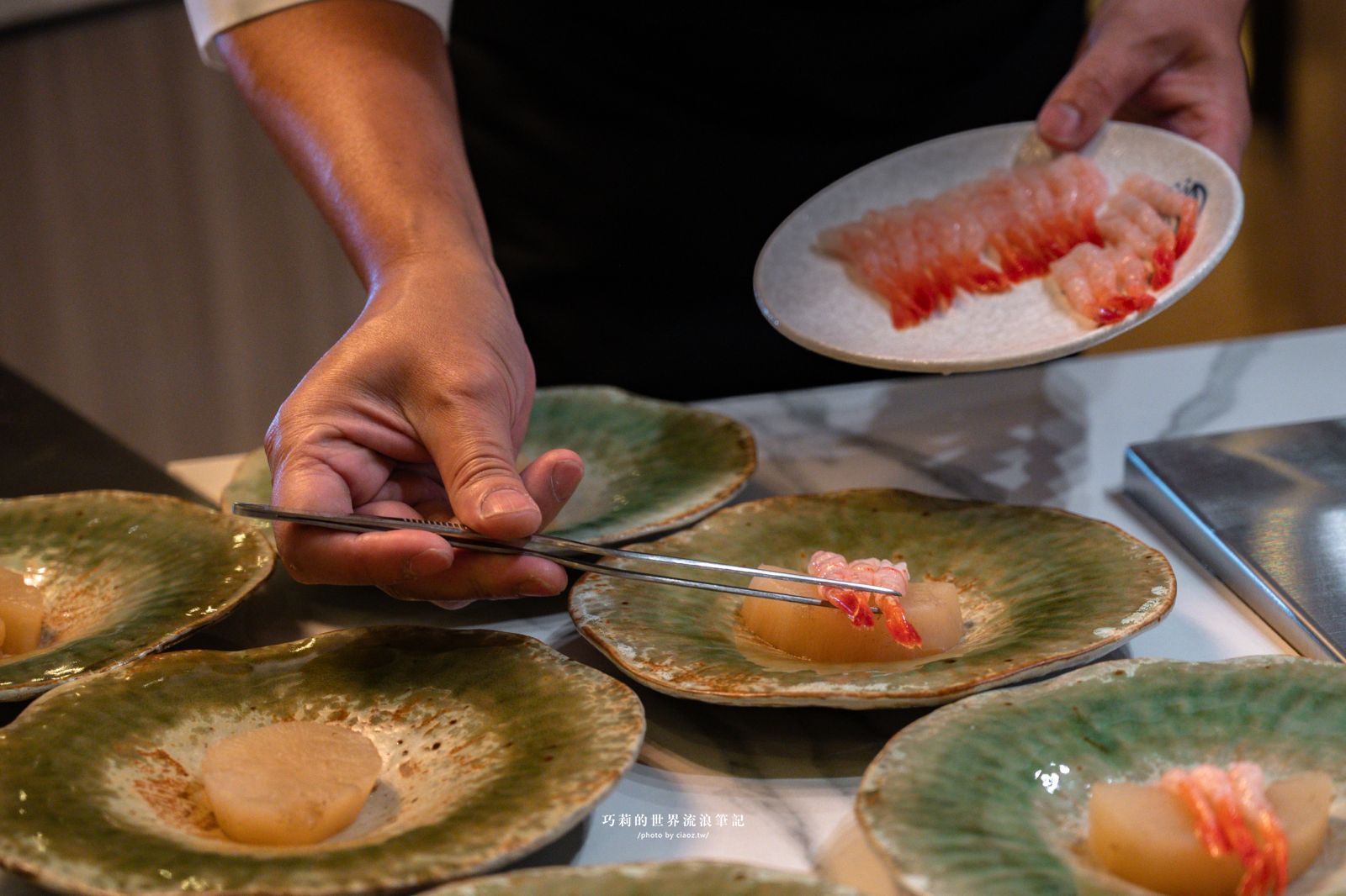 明水然・樂 台中星級店｜全球最大的無菜單鐵板燒料理品牌，波士頓活龍蝦四吃+日本A5和牛，14道日式無菜單鐵板燒只要1600元 @巧莉的世界流浪筆記