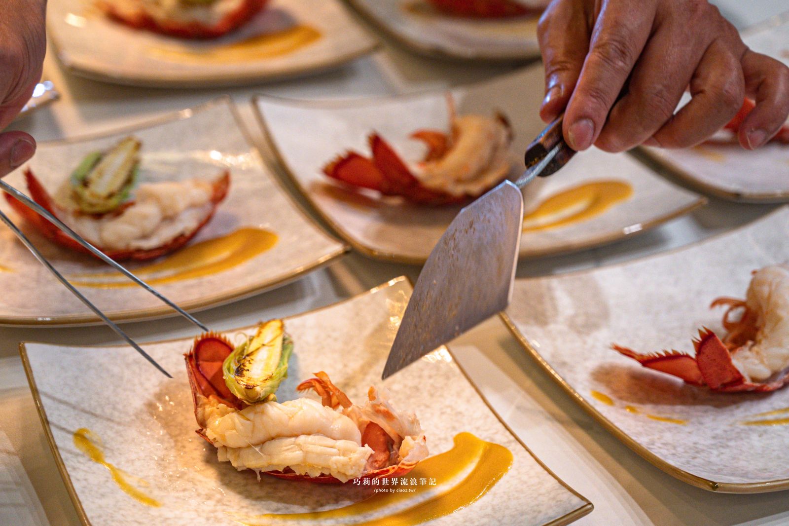 明水然・樂 台中星級店｜全球最大的無菜單鐵板燒料理品牌，波士頓活龍蝦四吃+日本A5和牛，14道日式無菜單鐵板燒只要1600元 @巧莉的世界流浪筆記