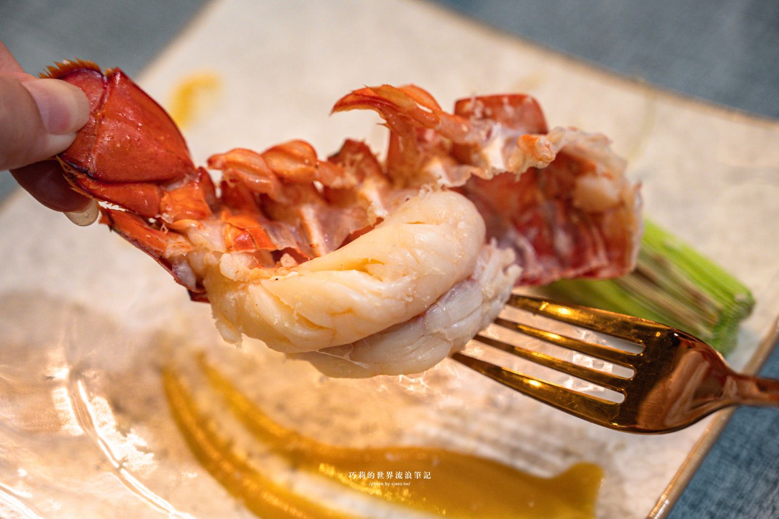 明水然・樂 台中星級店｜全球最大的無菜單鐵板燒料理品牌，波士頓活龍蝦四吃+日本A5和牛，14道日式無菜單鐵板燒只要1600元 @巧莉的世界流浪筆記