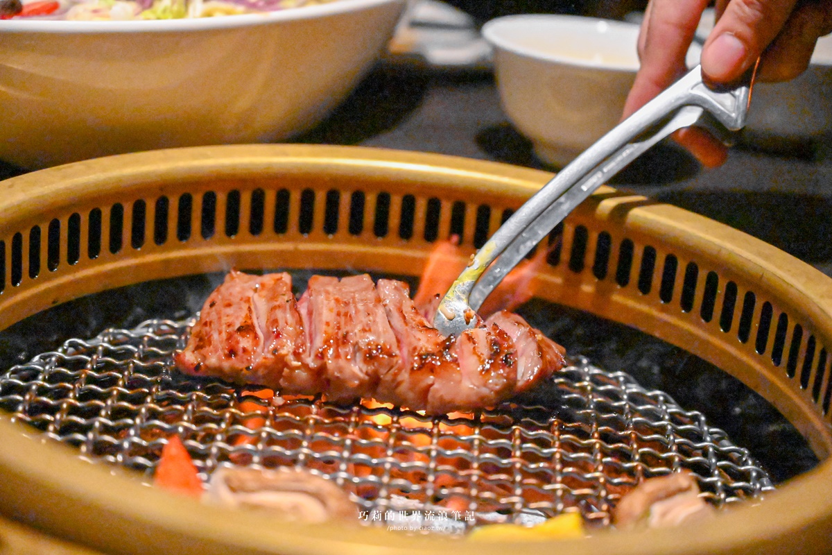 NikuNiku肉肉燒肉｜台中人氣燒肉推薦，寵物友善餐廳可以帶狗狗來免費吃肉肉 (五權西路店) @巧莉的世界流浪筆記