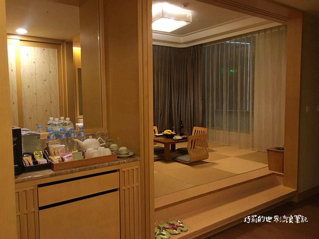 礁溪長榮鳳凰酒店 | 在房內就可以與龜山島一起浪漫泡湯 ，溫泉旅行專家 Evergreen Resort Hotel Jiaosi @巧莉的世界流浪筆記