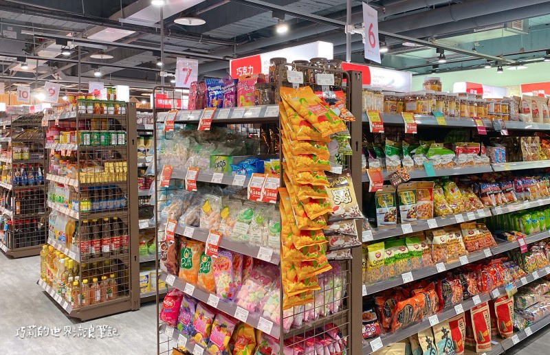 CLC Mart 東南亞聯合超市旗艦店 || 台中火車站附近東協廣場，免出國一次逛遍東南亞！ @巧莉的世界流浪筆記