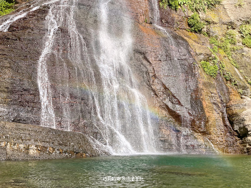卡悠峯瀑布 || 屏東獅子鄉的彩虹・步行15分鐘即可到達的瀑布仙境 @巧莉的世界流浪筆記