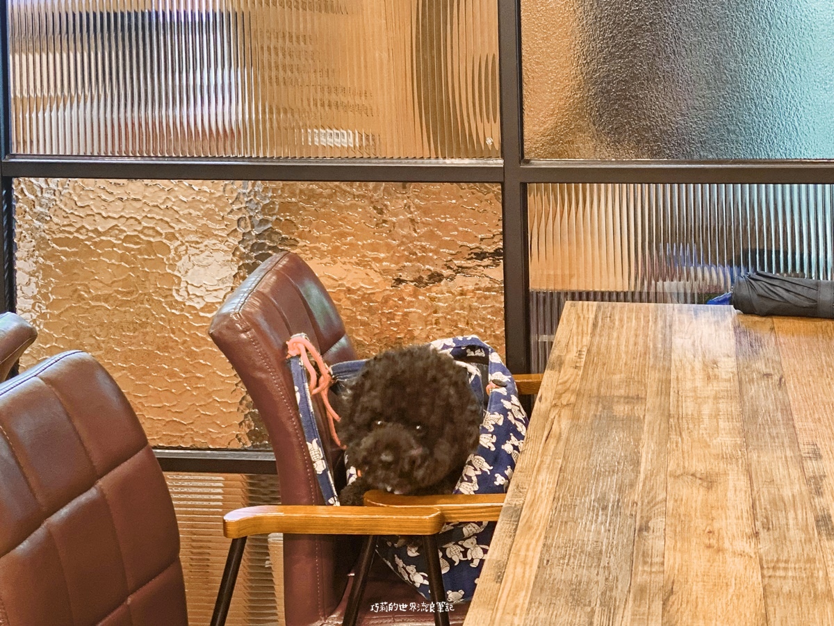 新竹咖啡廳 | 森川咖啡 | 手做司康與輕食，高鐵附近的素食咖啡廳 (寵物友善) @巧莉的世界流浪筆記