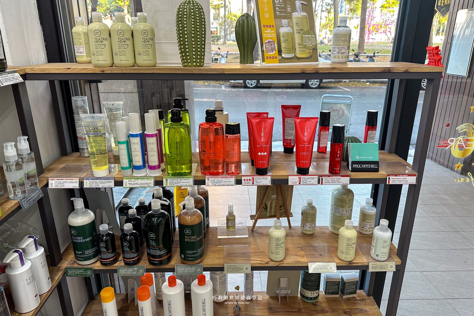 【台中西區剪燙推薦】懶人手殘黨也能擁有絕美蓬鬆感！用空氣感迎接新年，SOFE 索棐髮藝｜設計師 Darren @巧莉的世界流浪筆記