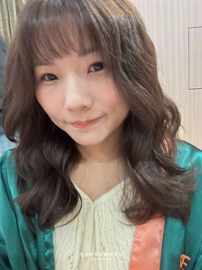 【台中西區剪燙推薦】懶人手殘黨也能擁有絕美蓬鬆感！用空氣感迎接新年，SOFE 索棐髮藝｜設計師 Darren @巧莉的世界流浪筆記