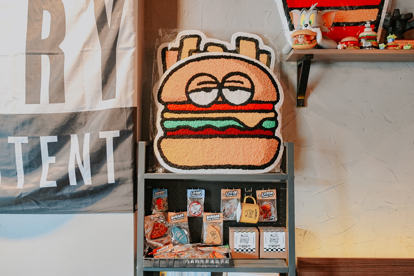 吃尛漢堡 STONE X BURGER｜來自街頭的美式漢堡餐車，現點現做好juicy！台中漢堡推薦 @巧莉的世界流浪筆記