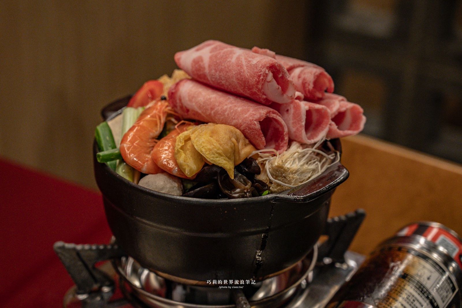 新年聚餐來有春!【2026台中美食】有春茶館全新菜單,新年聚餐必吃炸年糕、麻油雞、濃白雞湯、扁魚沙茶鍋!外帶年菜再享早鳥優惠 @巧莉的世界流浪筆記 新年聚餐來有春!【2026台中美食】有春茶館全新菜單,新年聚餐必吃炸年糕、麻油雞、濃白雞湯、扁魚沙茶鍋!外帶年菜再享早鳥優惠 @巧莉的世界流浪筆記