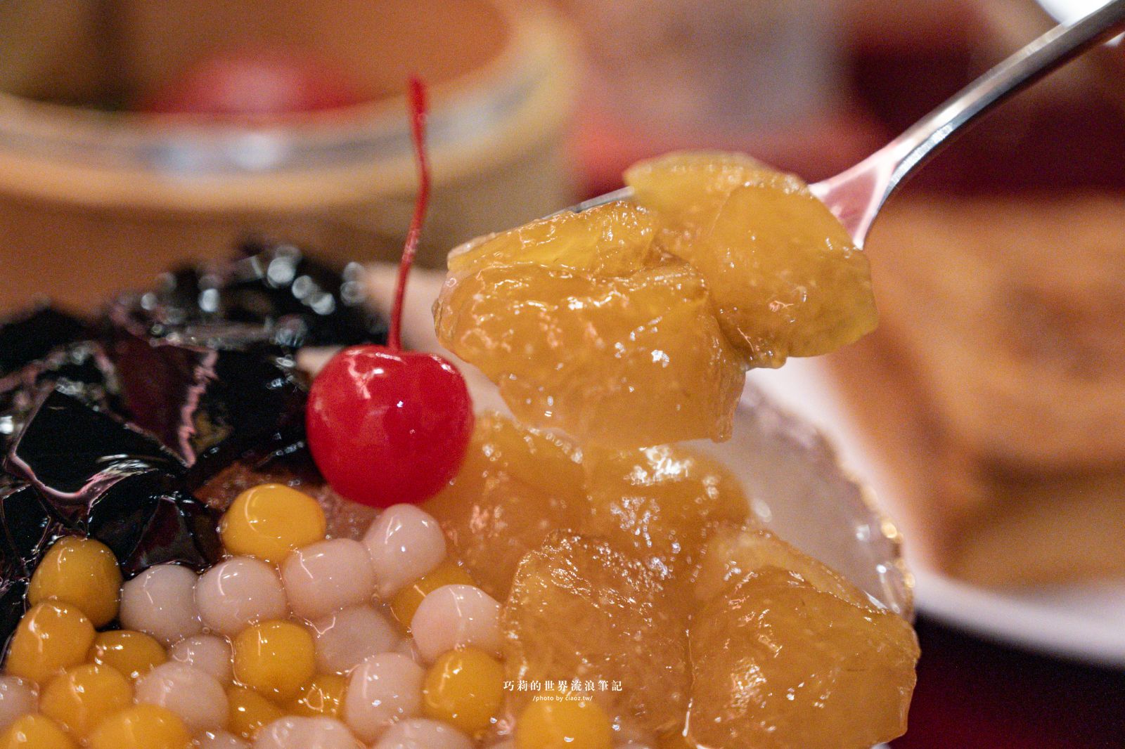 新年聚餐來有春!【2026台中美食】有春茶館全新菜單,新年聚餐必吃炸年糕、麻油雞、濃白雞湯、扁魚沙茶鍋!外帶年菜再享早鳥優惠 @巧莉的世界流浪筆記 新年聚餐來有春!【2026台中美食】有春茶館全新菜單,新年聚餐必吃炸年糕、麻油雞、濃白雞湯、扁魚沙茶鍋!外帶年菜再享早鳥優惠 @巧莉的世界流浪筆記